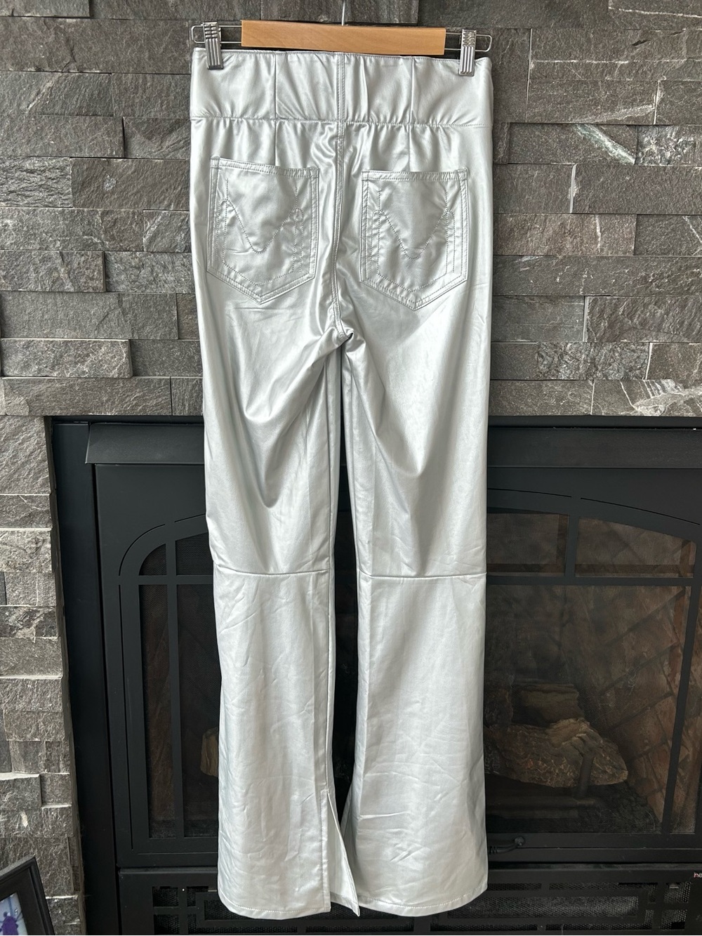 NWT! Show Me Your Mumu Nashville Pull-On Flare Pants in Metallic Silver - Picture 5 of 7